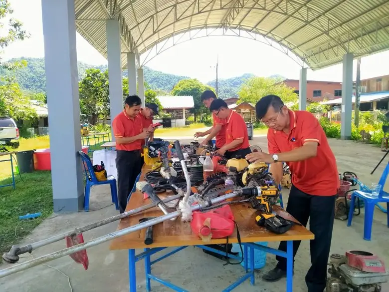 สำนักงานพัฒนาฝีมือแรงงานแพร่ ดำเนินการช่วยเหลือผู้ประสบภัยน้ำท่วมในพื้นที่อำเภอวังชิ้น