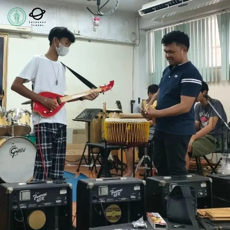 รร.กทม.วางระบบดูแลช่วยเหลือ ติดตามพฤติกรรมนักเรียน - เสริมสร้างการรู้เท่าทันสื่อ