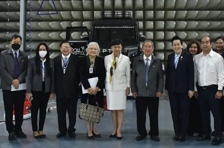 นำโดย ศาสตราจารย์เกียรติคุณไกรสิทธิ์ ตันต...