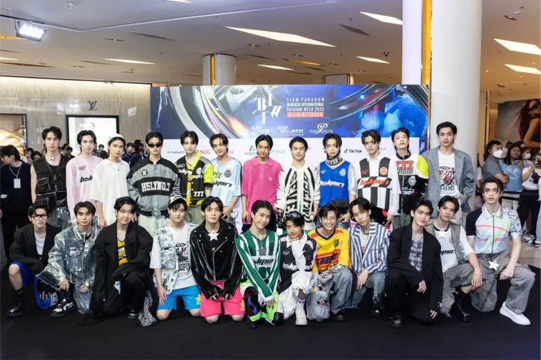 สยามเซ็นเตอร์ เปิดพื้นที่สร้างสรรค์ครั้งแรกกับ ABSOLUTE SIAM X HOLY NUMBER 7 X 789