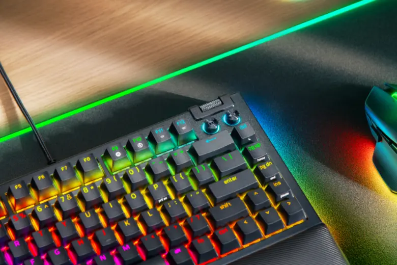 เปิดตัว RAZER BLACKWIDOW V4 75% ที่สุดของคีย์บอร์ดเกมมิ่งสาย คัสต้อม