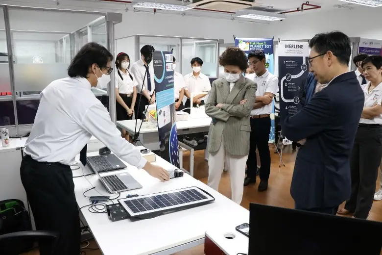 SIT Open House 2023 "IT มีดี We Share" ต้อนรับ อธิการบดี ม.ศรีปทุม และคณะผู้บริหาร เข้าเยี่ยมชมการจัดการเรียนการสอน พร้อมด้วยผลงานของนักศึกษาและศิษย์เก่า