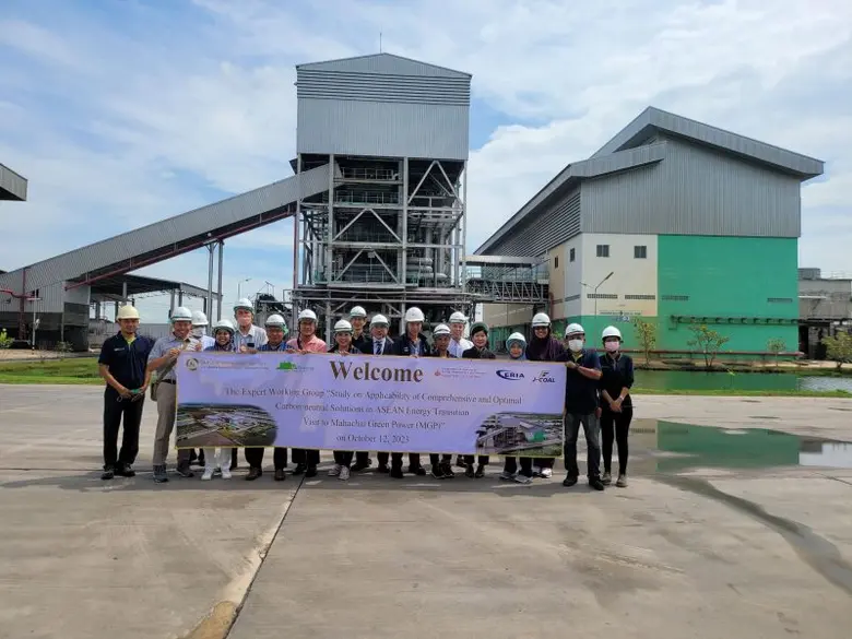 คุณนันท์นภัส สระบงกช ผู้ช่วยกรรมการผู้จัด...