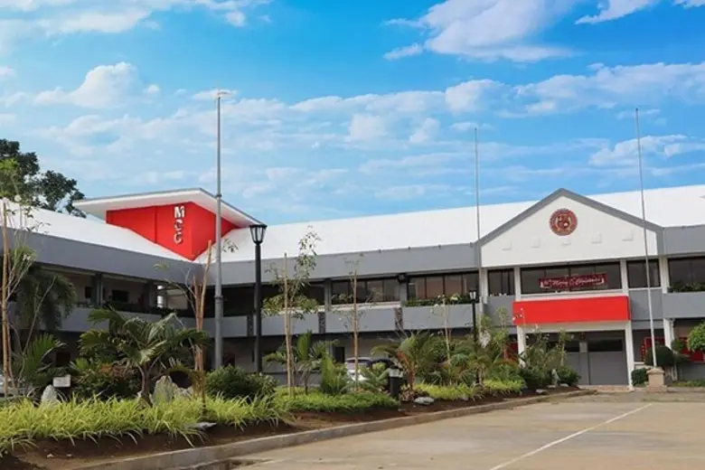 ในเดือนสิงหาคม 2565 นักศึกษาที่มาบาลาคัต ...