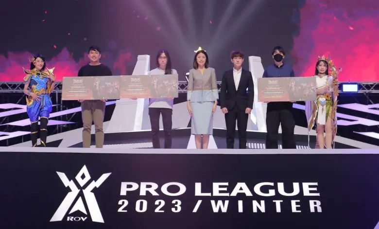 เมื่อเร็ว ๆ นี้ นางอารียา สุภาพ (กลาง) ผู...