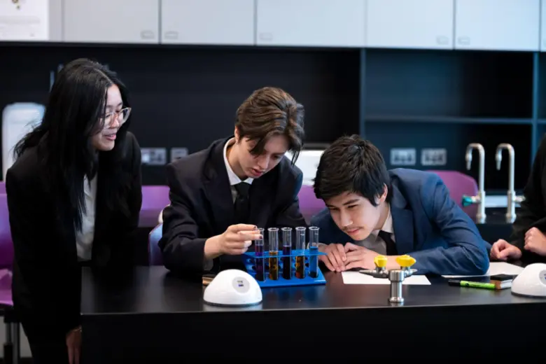 - เตรียมจัดงาน Sixth Form Scholarship วัน...