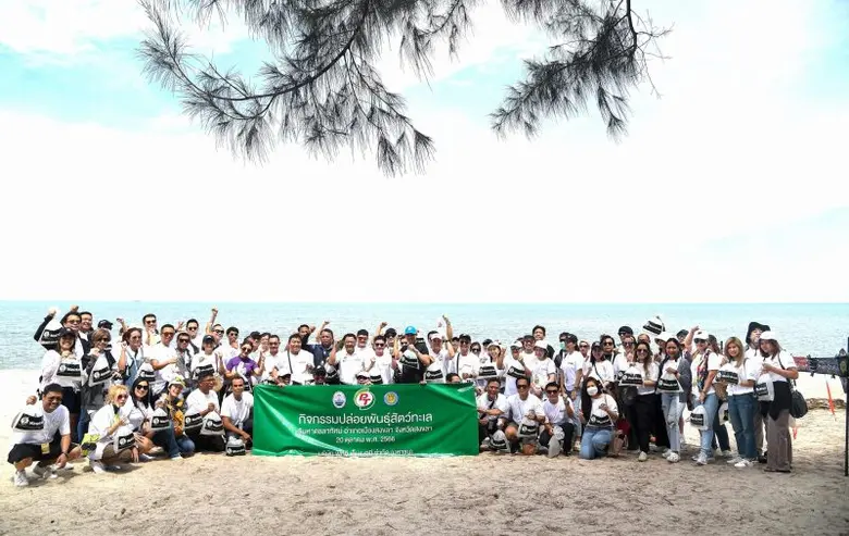 คุณวันชัย ปริญญาศิริ นายกเทศมนตรีนครสงขลา และคุณฉลอ...