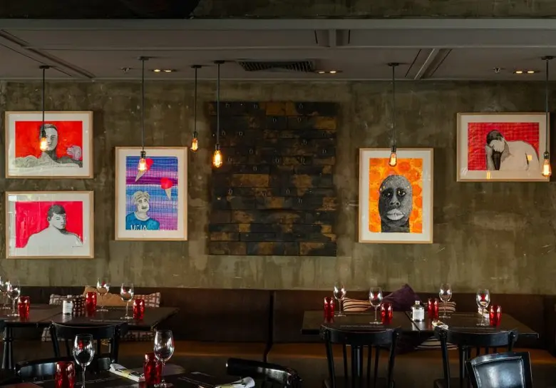 สการ์เล็ตร่วมกับ @billbensley (บิล เบนสเล...