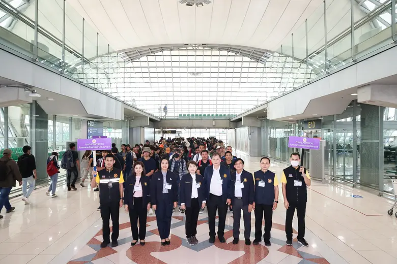 ก.แรงงาน  รับแรงงานไทยกลับจากอิสราเอล เพิ่มอีก 268 คน ย้ำ!! ยังไม่ยุติการจัดเที่ยวบินไปรับคนไทยกลับบ้าน