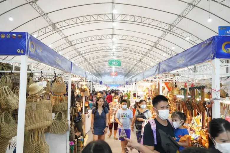 กรมการพัฒนาชุมชน เปิดงาน OTOP TO THE WORLD "ผลิตภัณฑ์จากภูมิปัญญา สู่สากล" ณ สนามช้างอินเตอร์เนชั่นแนล เซอร์กิต จังหวัดบุรีรัมย์