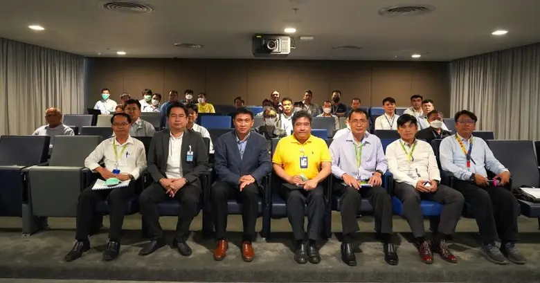 นายชาญ ศิริรัตน์ รองกรรมการผู้จัดการ ฝ่าย...