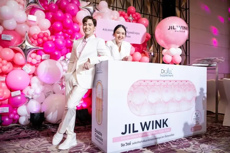 คู่รักแห่งปี "บีม-ออย" ปลื้มได้เป็นครอบครัว Dr.JiLL พร้อมเปิดตัวเป็นพรีเซนเตอร์คู่รักผิวสุขภาพดีกับ JIL WINK