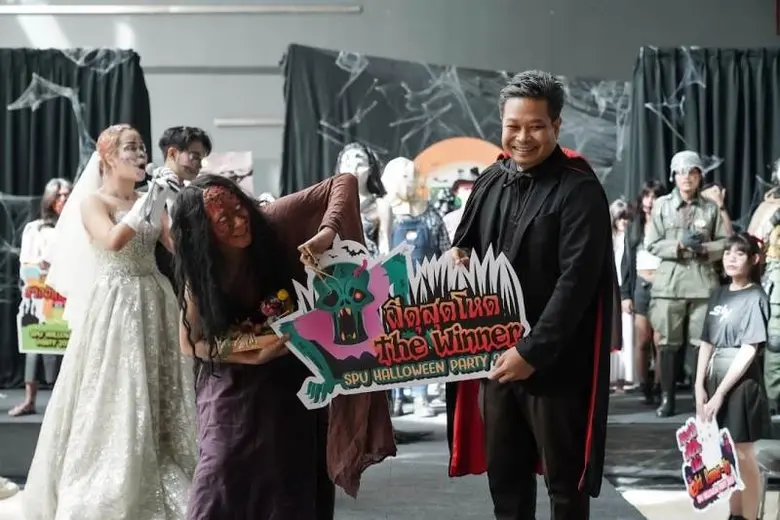 ม.ศรีปทุม เปิดเวทีประชันแต่งหน้าผีฮาโลวัน "SPU Halloween Party 2023" เด็กดิจิทัลมีเดียสุดเจ๋ง! "ผีอีเม้ย"คว้ารางวัลชนะเลิศ