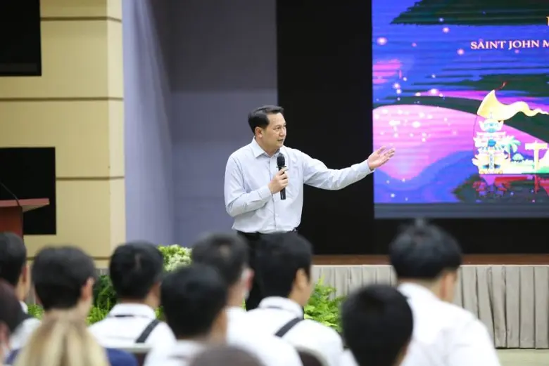 วิทยาลัยนานาชาติ (IC) มหาวิทยาลัยธุรกิจบั...