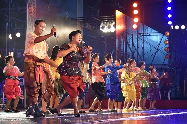 อพท. ปั้น "เชียงราย-สุพรรณบุรี" ขึ้นชั้นสากลเมืองสร้างสรรค์ยูเนสโก ปี66 วางโรดแมปขับเคลื่อนยุทธศาสตร์พัฒนาเส้นทางท่องเที่ยวสร้างรายได้ชุมชนยั่งยืน