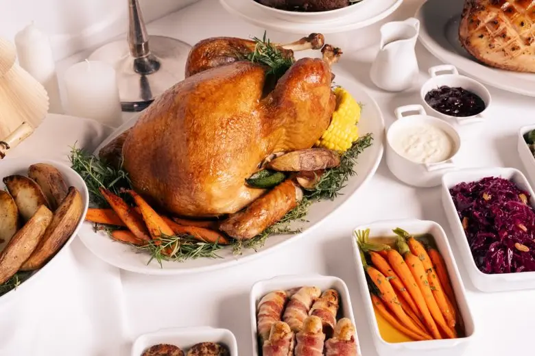 ฉลองเทศกาล 'วันขอบคุณพระเจ้า' แบบไม่อั้นด้วยมื้ออาหารหลากหลายรสความอร่อย ณ ห้องอาหารเจดับบลิว คาเฟ่ โรงแรมเจดับบลิว แมริออท กรุงเทพฯ