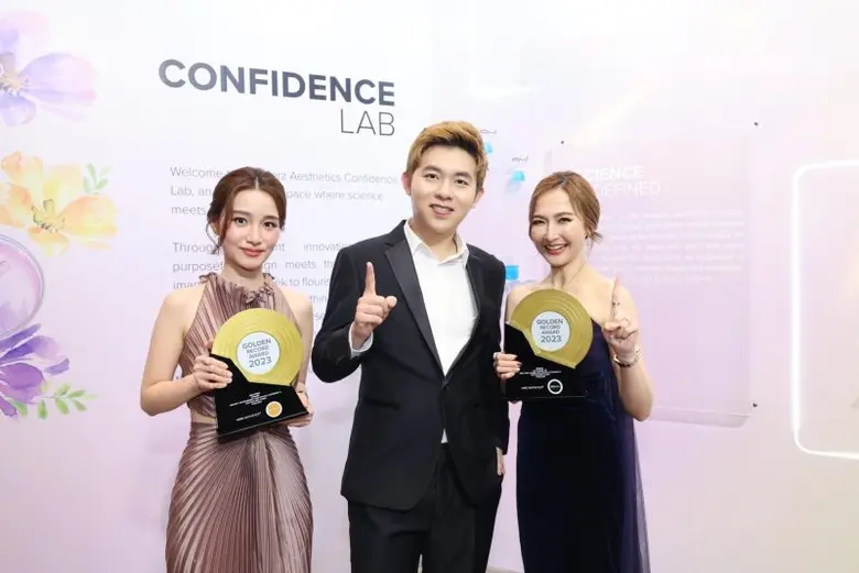 "ด็อกเตอร์เมฆคลินิก (Doctor Mek Clinic)" ...