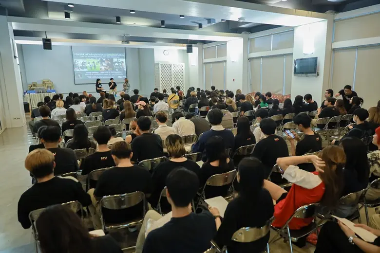 DEK FILM SPU เรียนกับตัวจริง ประสบการณ์จริง หัวข้อ "จากนักศึกษาภาพยนตร์สู่ผู้กำกับภาพ" โดยวิทยากรตัวจริง ผู้กำกับภาพยนตร์เรื่อง มอนโด รัก/โพสต์/ลบ/ลืม