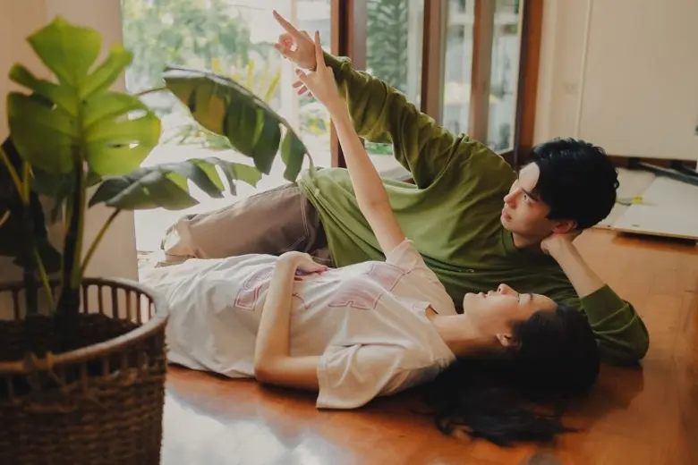 รับแรงกระแทกของความรู้สึกเศร้าบาดลึกไปแบบ...