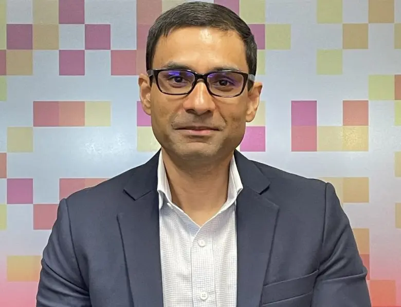 ผู้นำธุรกิจและเทคโนโลยีจัดให้ดิจิทัลและเท...