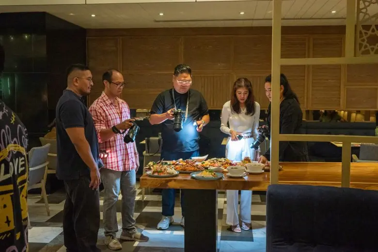 เปิดตัวบุฟเฟ่ต์ปูยักษ์มื้อค่ำที่ดีที่สุด "Crab Paradise" ที่ฟู๊ดเอ็กซ์เชนจ์ โนโวเทล กรุงเทพ สุขุมวิท 20