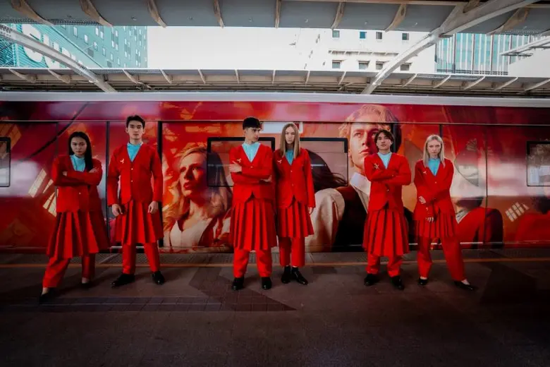 เตรียมมุ่งหน้าสู่ "แคปิตอล" ไปกับขบวนรถไฟ...