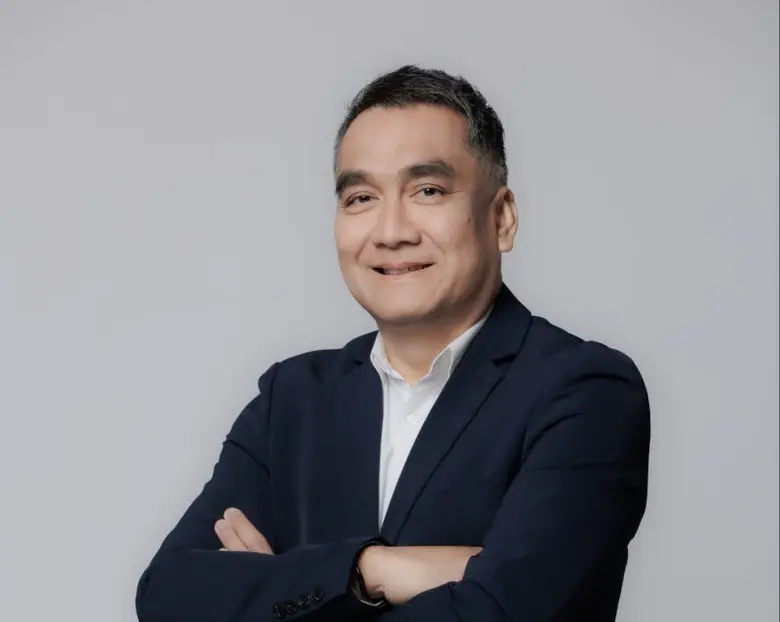 นายพรชลิต พลอยกระจ่าง รองกรรมการผู้จัดการ...