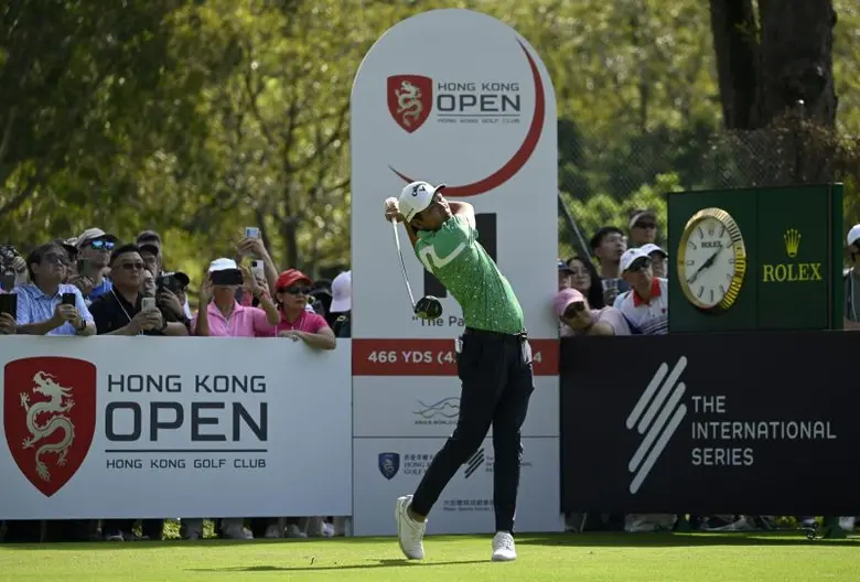 "แคมพ์เบล" เบียดคว้าแชมป์ ฮ่องกง โอเพ่น "พชร" จบที่สามร่วม