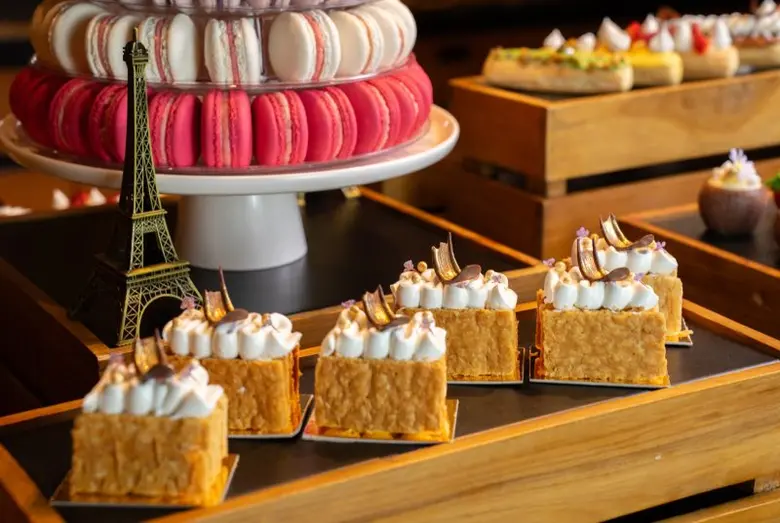 เติมความหวาน ตื่นตาทุกเมนูกับบุฟเฟ่ต์ขนมหวานสไตล์ฝั่งเศส ณ โฟร์ซีซั่นส์ รีสอร์ท เชียงใหม่