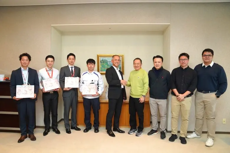 นายนพดล ศรีสินรุ่งเรือง ผู้จัดการทั่วไป เ...