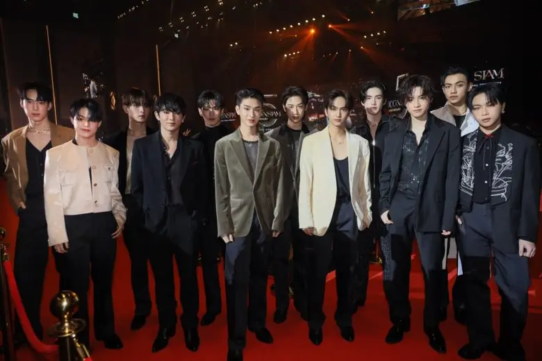 'อีจุนโฮ - มาร์ค ต้วน' ศิลปินระดับอินเตอร์บินลัดฟ้า นำทัพศิลปินแถวหน้าของไทย ร่วมฉลองครบรอบ 5 ปี 'ไอคอนสยาม' สุดยิ่งใหญ่