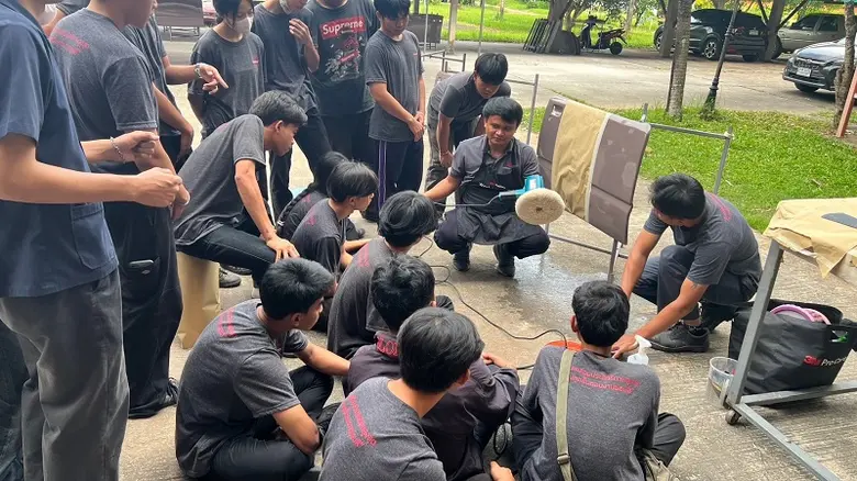 แอ็กซอลตา โค้ทติ้ง ซิสเต็มส์ (ประเทศไทย) มอบประกาศนียบัตร การอบรมโครงการไตรภาคี รุ่นที่ 11 ประจำปี 2566 ส่งต่อความสำเร็จจากการพัฒนาทักษะช่างซ่อมสีรถยนต์ด้วยเทคนิคมาตรฐานระดับโลก