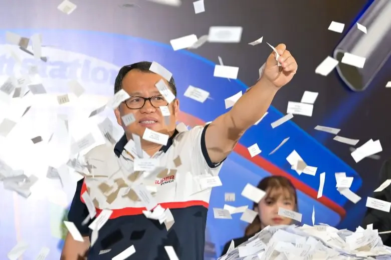 พีทีที สเตชั่น จับรางวัลจากแคมเปญ "ดีเซลมีเฮ! เปย์จัดหนัก" ครั้งที่ 1 แจกรถกระบะ 3 คัน และของรางวัลอื่น รวมมูลค่ากว่า 3.8 ล้านบาท