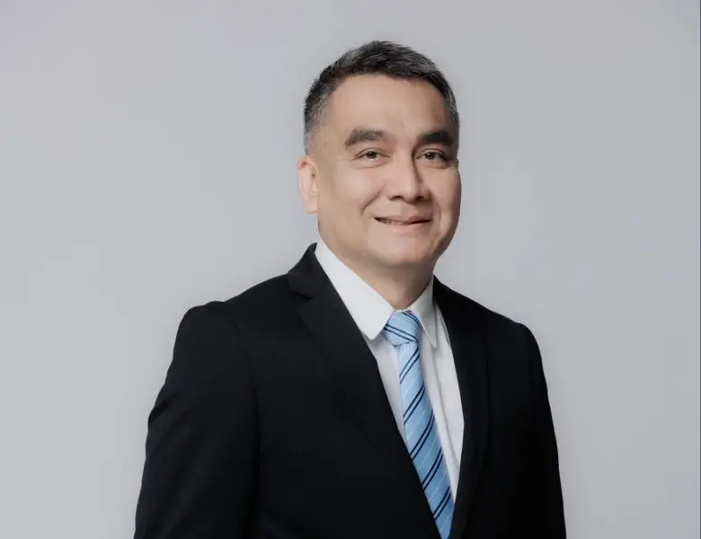 นายพรชลิต พลอยกระจ่าง รองกรรมการผู้จัดการ...