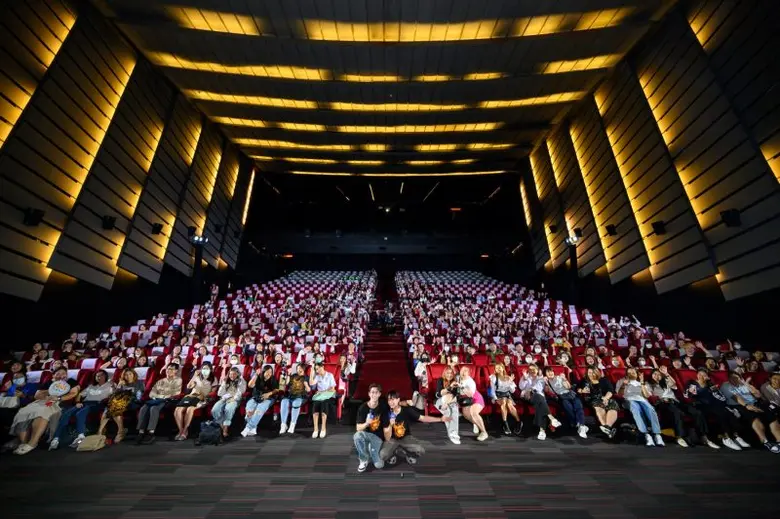 "ฟอส-บุ๊ค" ชวนแฟนๆ ย้อนกลับสู่ปฐมบทเกมล่าชีวิตสุดยิ่งใหญ่ "The Hunger Games: The Ballad of Songbirds and Snakes"