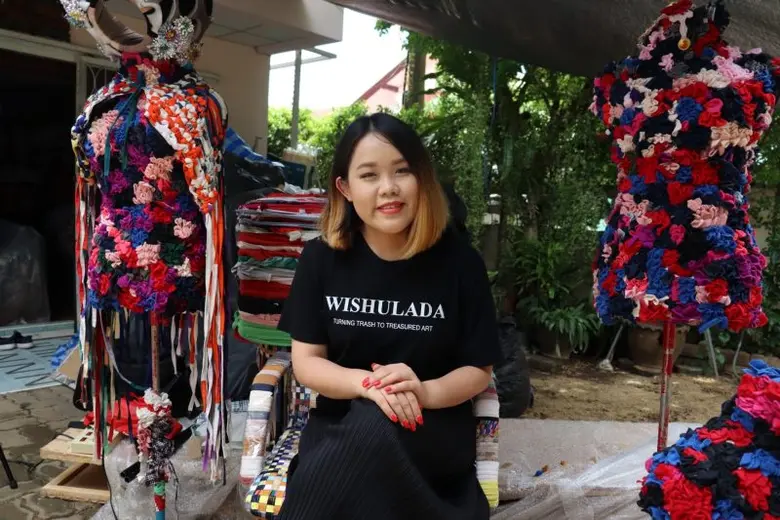 คนรุ่นใหม่สร้างสรรค์งานศิลปะจากเศษวัสดุเห...