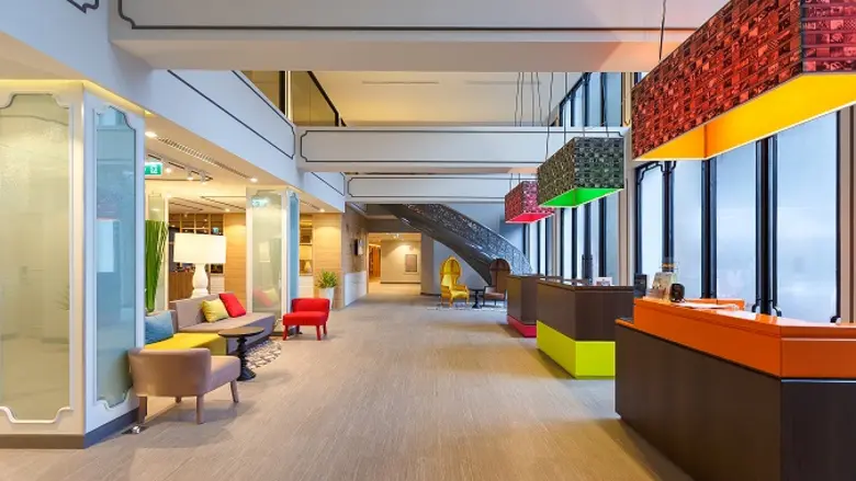 เอ็ม บี เค ลุยเปิดโรงแรมแห่งที่ 7 "ทินิดี เทรนดี้ กรุงเทพ ข้าวสาร" พร้อมเปิดให้บริการเดือนธ.ค. 2566 จับกลุ่มนักท่องเที่ยวทั้งไทยและต่างชาติที่ชื่นชอบการท่องเที่ยว ในรูปแบบที่แตกต่างและมีเอกลักษณ์เฉพาะตัว