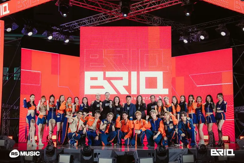 เปิดตัว 23 ศิลปินรุ่นใหม่ ในเอ็มวี "เปิดด...