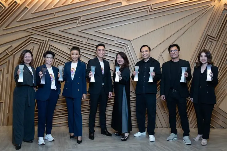 ธนาคารไทยพาณิชย์ นำโดย นายธนวัฒน์ กิตติสุ...