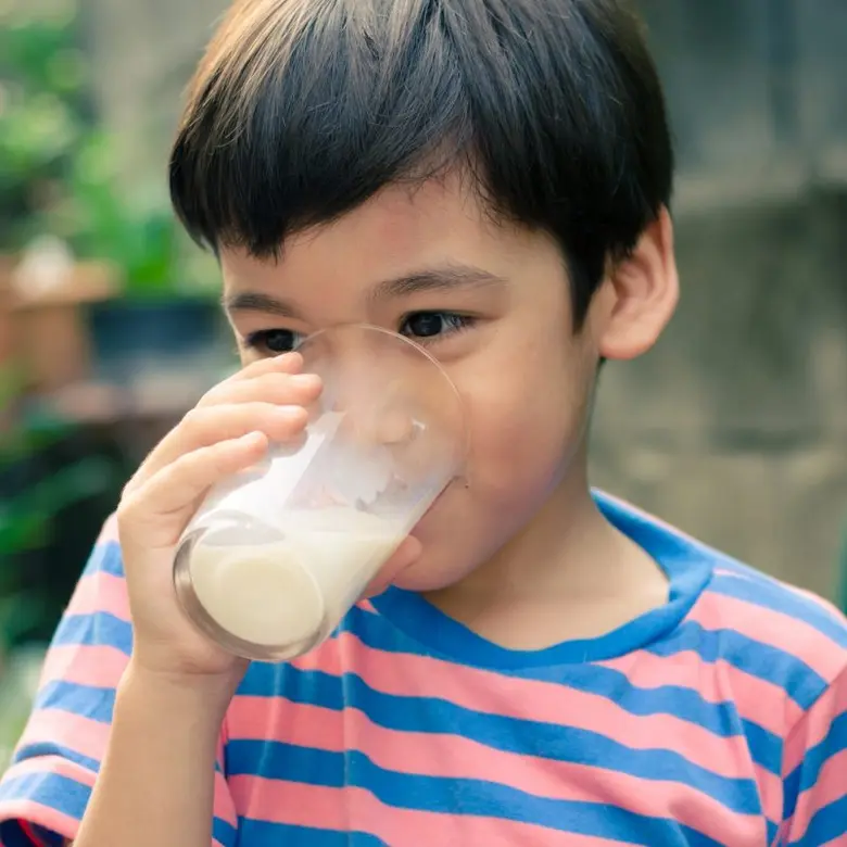 "โฟร์โมสต์" พาเปิดเหตุผล ทำไม "นม" ถึงเป็นโอกาสสำคัญของชีวิต พร้อมบทบาทการเป็น Trend Setter ผู้แบ่งปันความสุขและการเข้าถึงการดื่มนมให้กับคนไทย "โฟร์โมสต์ ส่งต่อรอยยิ้มให้เด็กไทย ปีที่ 3"