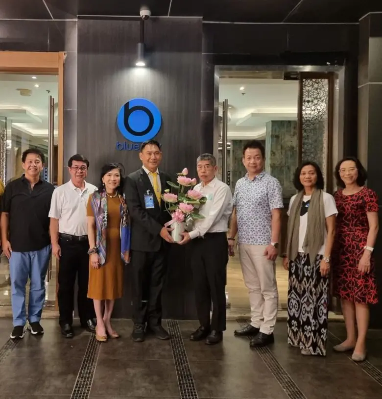 สุพัตรา จิราธิวัฒน์ และกลุ่มเพื่อนหลักสูต...