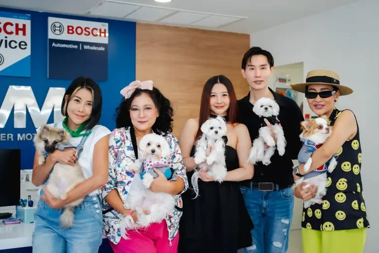 MMS ศูนย์บริการฯ แห่งแรกในรูปแบบ Pet Friendly Service ต้อนรับ 'พี่จวง' จุ๊บแจง-วิมลพันธ์ จากละครดัง 'พรหมลิขิต' พร้อมเหล่าอินฟลูฯ นำน้องหมาและรถยนต์คู่ใจ เข้ารับบริการ