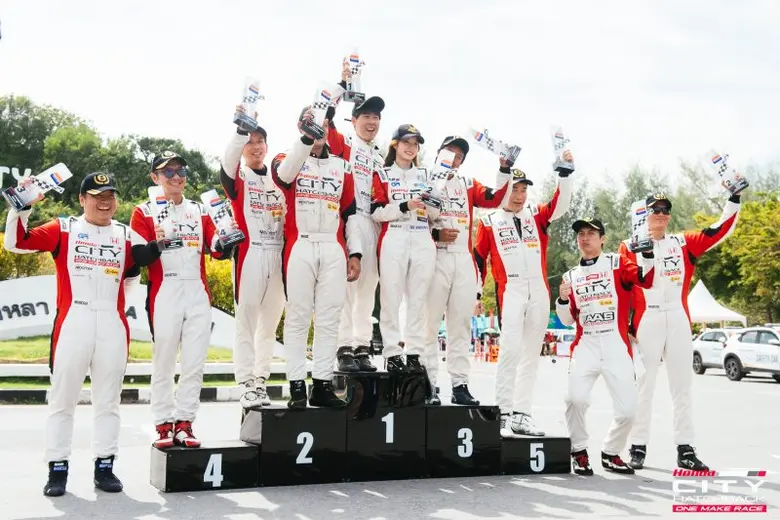 ศึกรถยนต์ทางเรียบแถวหน้าของไทย รายการ ฮอน...