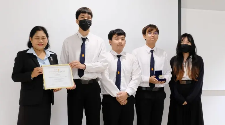 มจธ. ส่งเสริมให้นักศึกษาได้พัฒนานวัตกรรมเ...