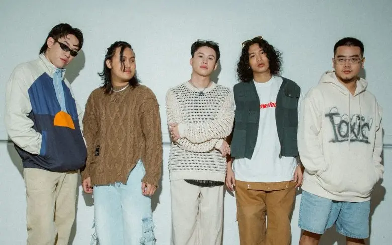 ห้าหนุ่มจากทุ่งข้าวโพด คอร์นบอย (CORNBOI)...