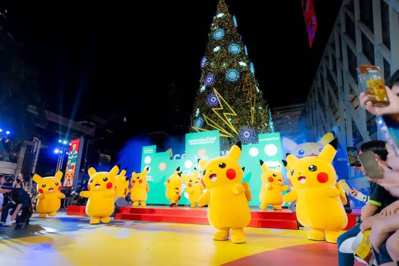 สัญลักษณ์ของเทศกาลแห่งความสุขเริ่มขึ้นแล้ว "พีพี กฤษฏ์" นำทีม "BUS" พร้อม 30 พิคาชู เปิดไฟต้นคริสต์มาสระยิบระยับสุดตระการตา