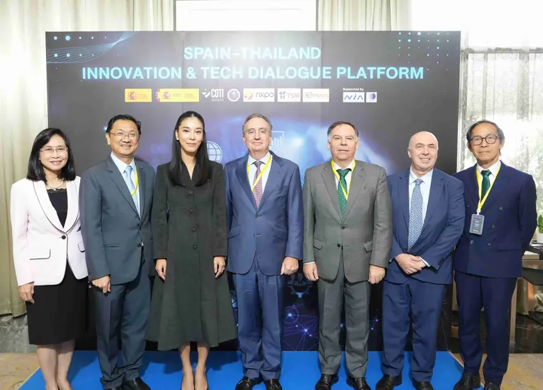 ประกาศความร่วมมือด้านนวัตกรรมครั้งแรกระหว่างรัฐบาลไทยและสเปน นำร่องพัฒนาสายพันธุ์ข้าวคุณภาพสูงจาก 2 ประเทศ โดยนักปรับปรุงพันธุ์ข้าวไรซ์เบอรี่คนแรกของไทย