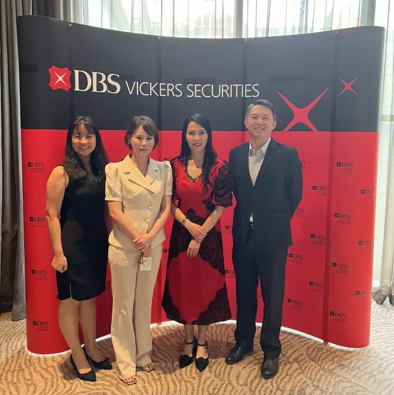 คุณนริศรา วิเศษโกสิน กรรมการบริหารอาวุโส ...