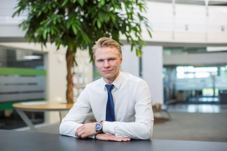 ยูนิเวอร์ซัล โรบอท ผู้ผลิตหุ่นยนต์ร่วมปฏิ...