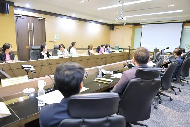 ผู้บริหารมหาวิทยาลัยจินหนิง มณฑลซานตง สาธารณรัฐประชาชนจีน